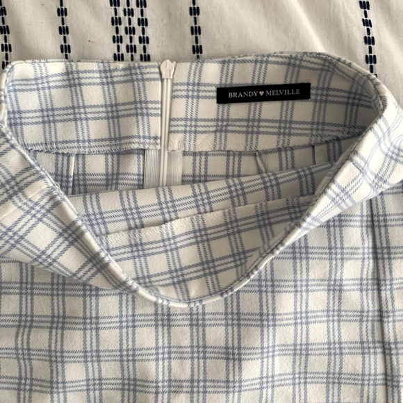 Brandy Melville Cara Skirt 🦋 - Picture 3 of 3